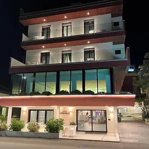 Admiral Hotel